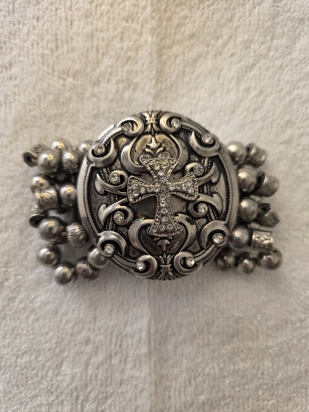 Source Unknown Silver-Tone Cross Medallion Beaded Bracelet